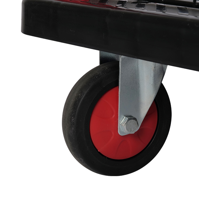 Camion cu gard plat